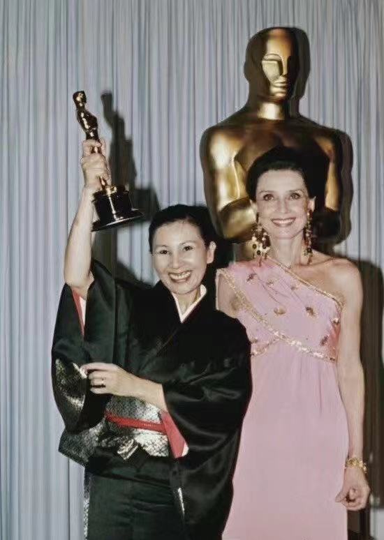 和田惠美去世，曾获奥斯卡最佳服装设计，张艺谋马思纯发文悼念