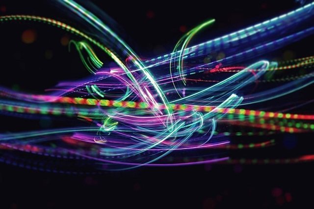 1度电特斯拉能跑多远,特斯拉的电能跑多少千米