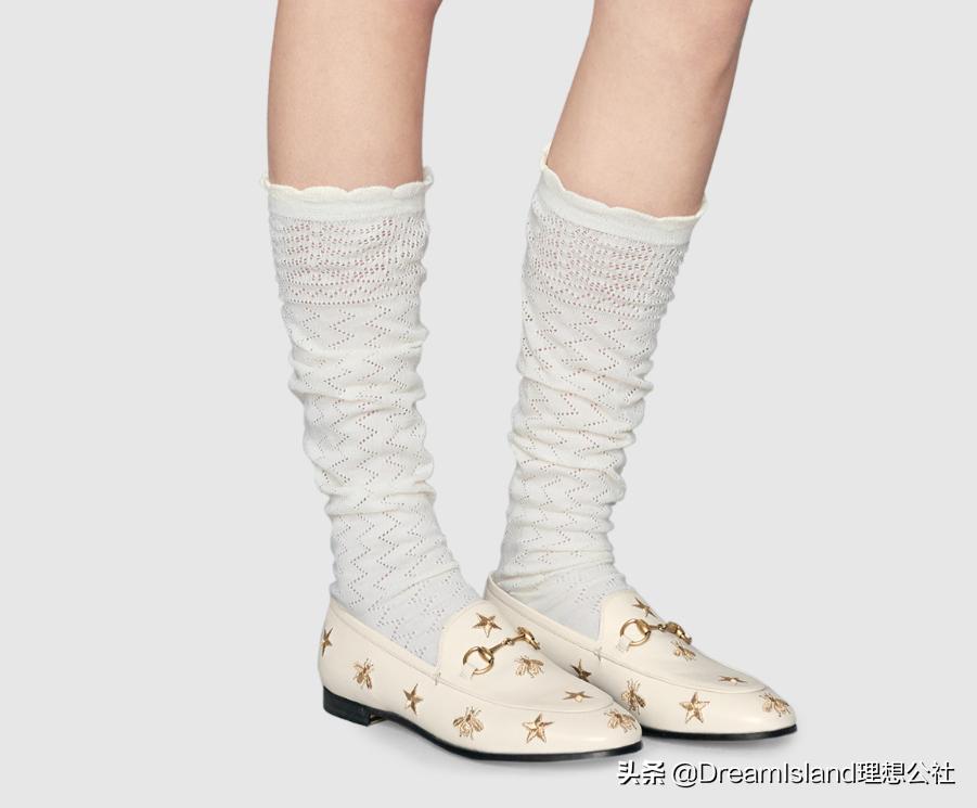 街拍白色乐福鞋,达妹街拍图文