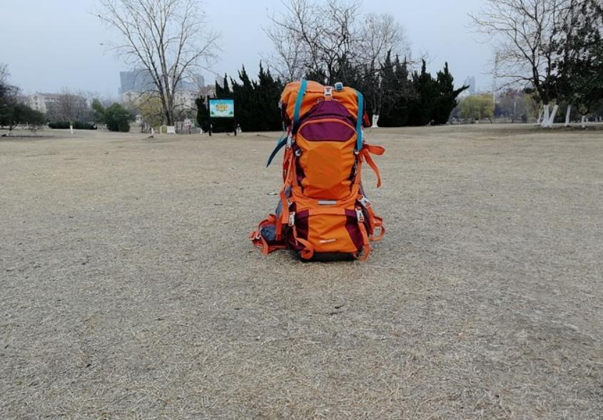 日式清新，便捷随身—elecom宜丽客数码收纳平板包SC01