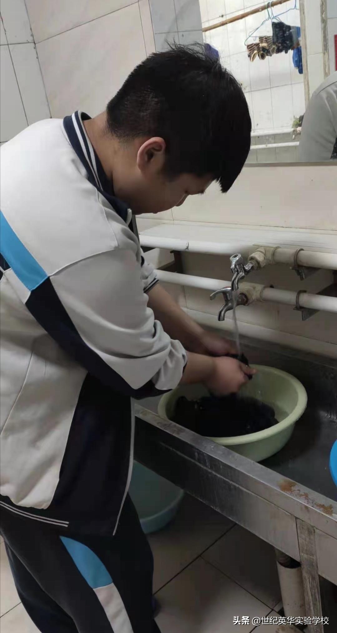 学会自律不负韶华读后感,严于律己宽以待人不负韶华