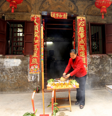 过年祭拜牌位怎么写,春节祭祖后写的牌位怎么处理