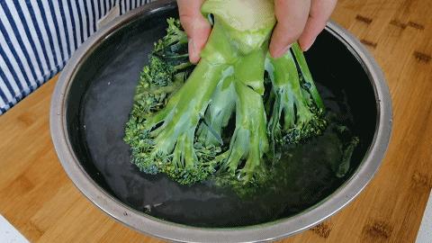 凉拌西兰花的最佳做法,凉拌西兰花怎么做最好吃