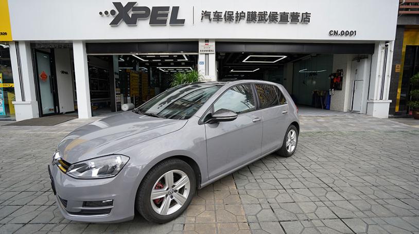 新车贴膜起泡,汽车后挡风玻璃贴膜起泡怎么处理