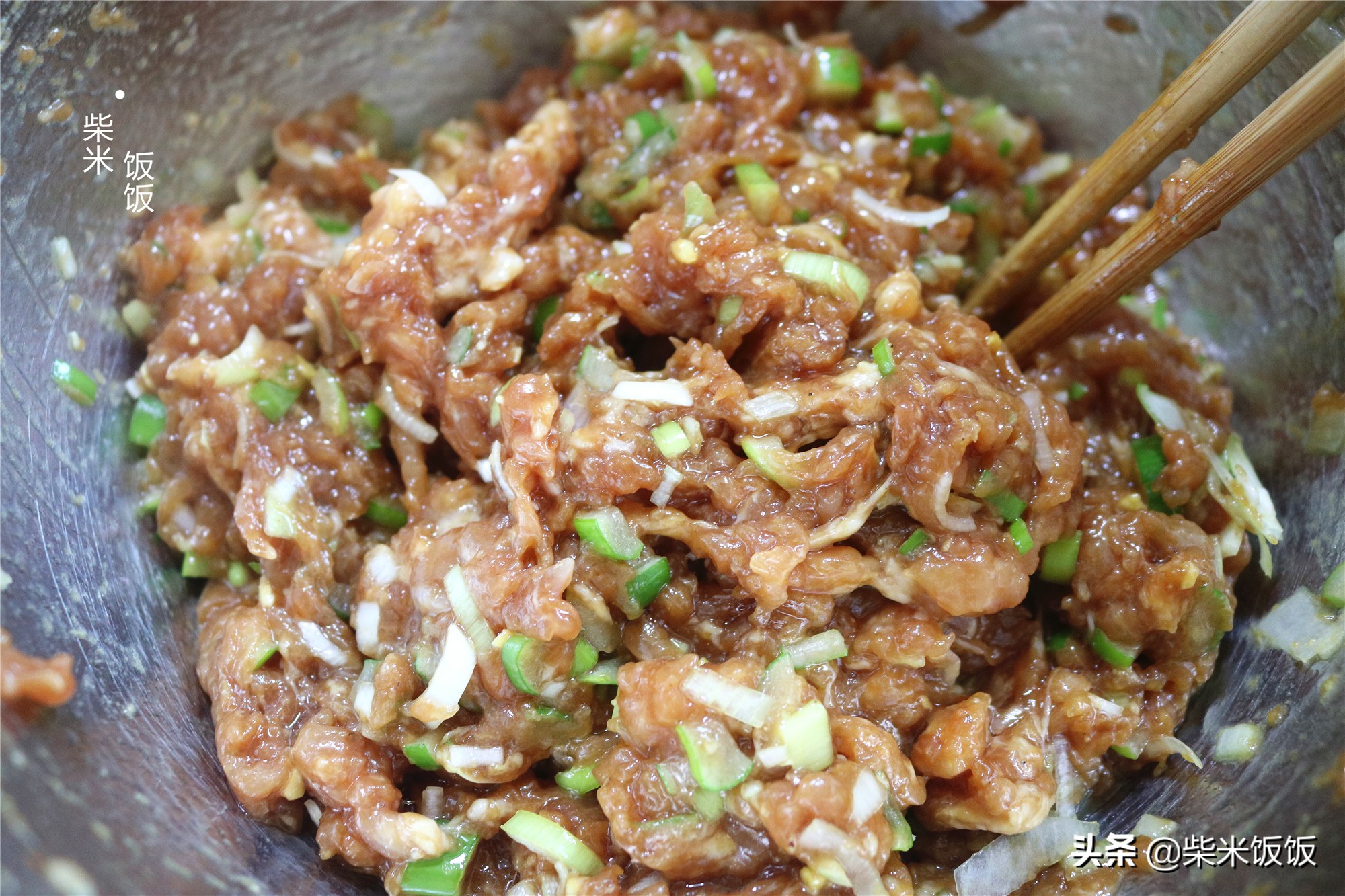 想吃大肉包,手把手教你在家做,香软不塌陷,咬一口满嘴肉汤