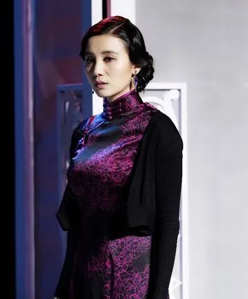 小舍得小宋佳的造型,小舍得小宋佳耳环