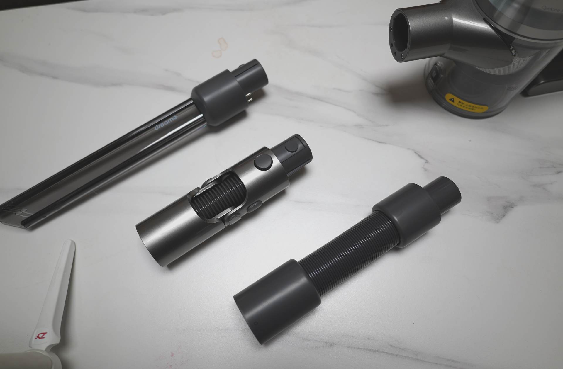 追觅v16和戴森吸尘器测评,睿米吸尘器和追觅v16吸尘器哪个好