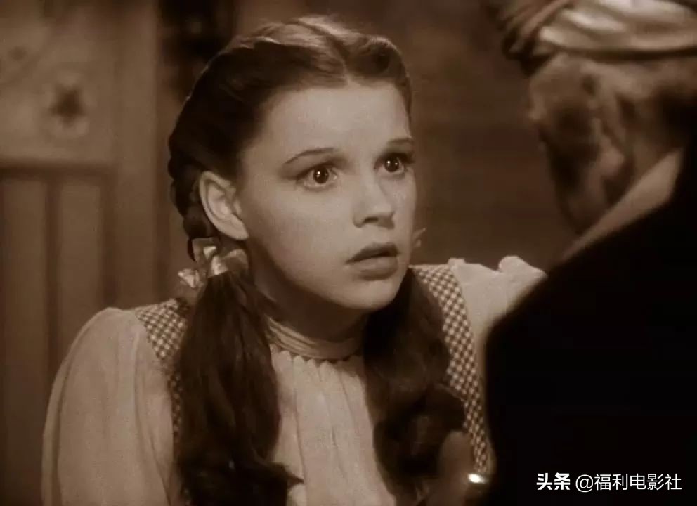 被迫吃药堕胎、被老板骚扰，天使面孔的她被娱乐圈折磨了一辈子