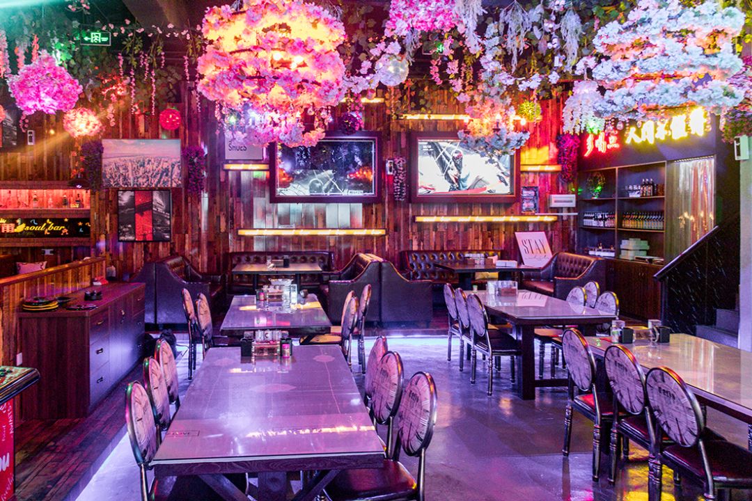 新发现!莆田这家超浪漫「花房酒吧」,藏着20+款少见精酿