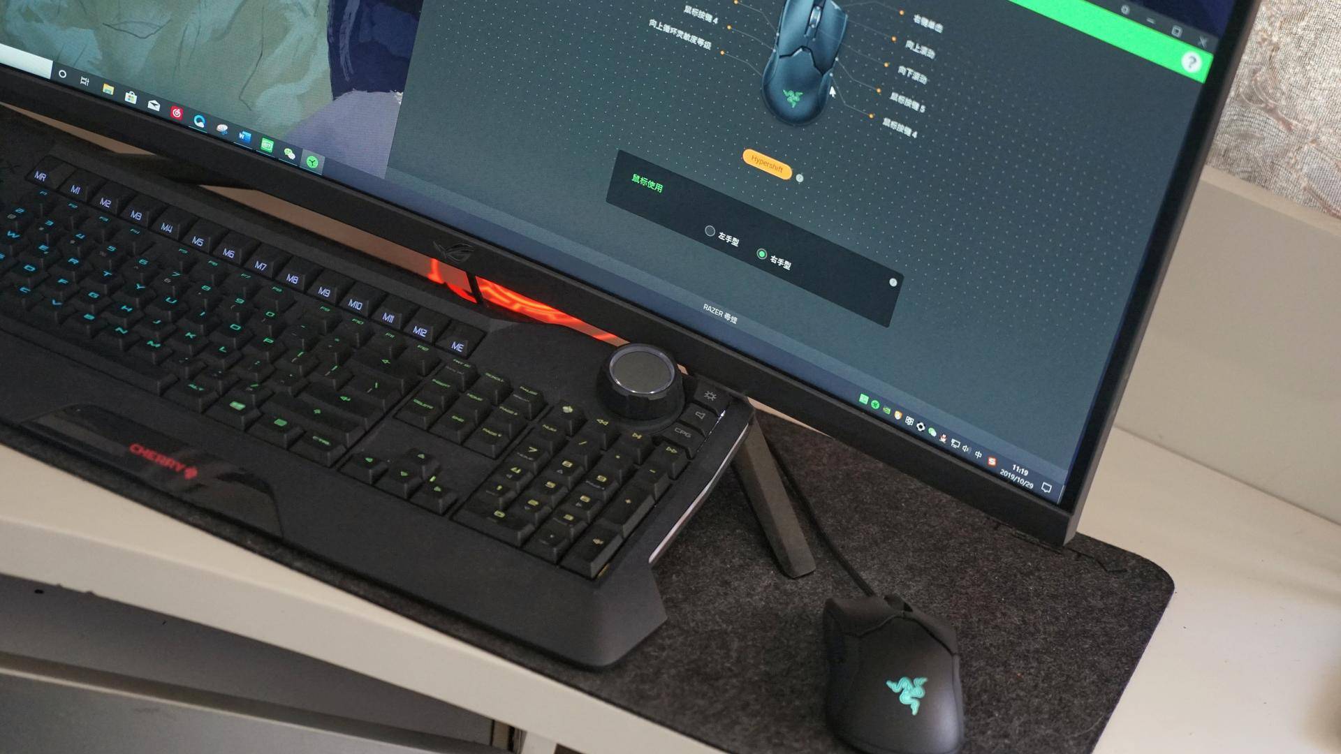 重量很轻的游戏鼠标,重量轻一点电竞鼠标