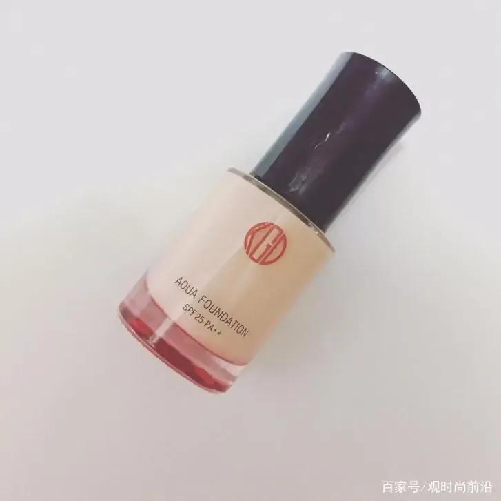 秋天适合用的粉底液,秋天到了不要再用粉底液了