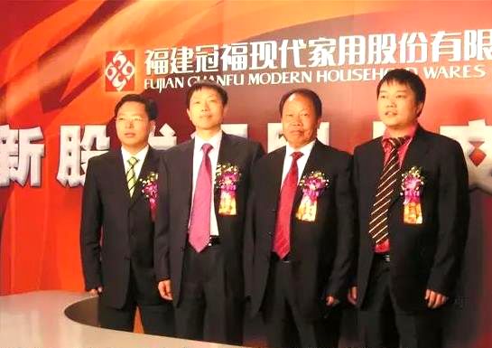 上市公司连续三年巨亏,连续3年暴亏400亿元