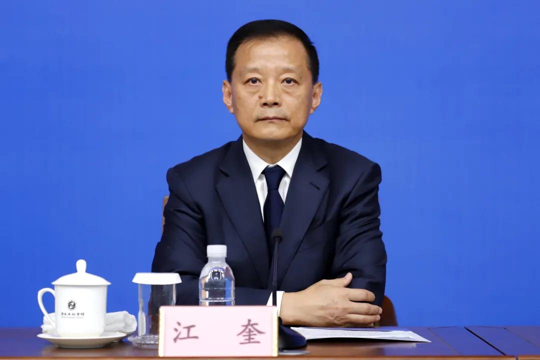 答记者问丨细分市场、持续创新、降本增效今年上半年，山东重工集团实现营业收入2128.4亿元，同比增长42.9%