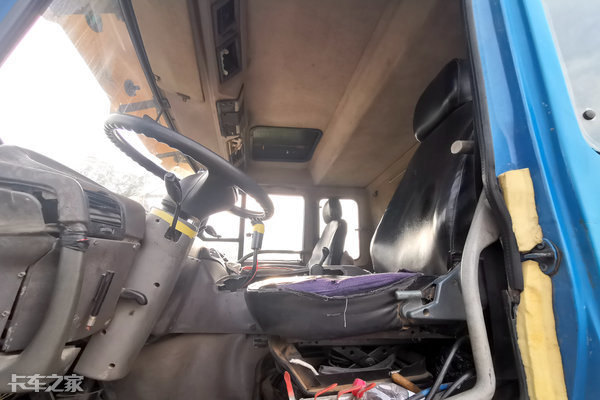 青岛解放jh6生活舱房车,史上最豪华的解放卡车