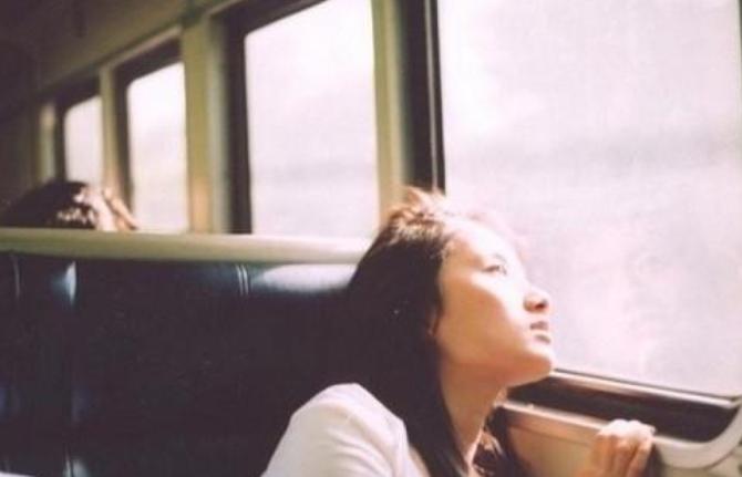 为什么坐汽车会头晕恶心,车里坐久了头痛怎么回事