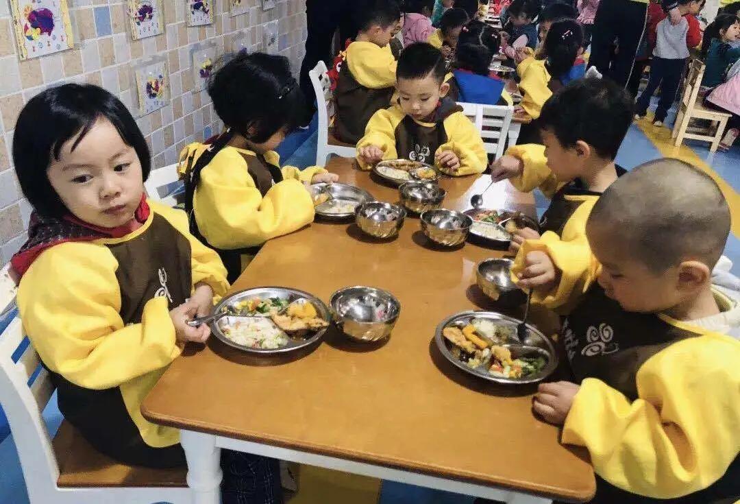 爱与美食不可辜负之繁忙蜜蜂幼儿园、超高的性价比、乐园式环境！