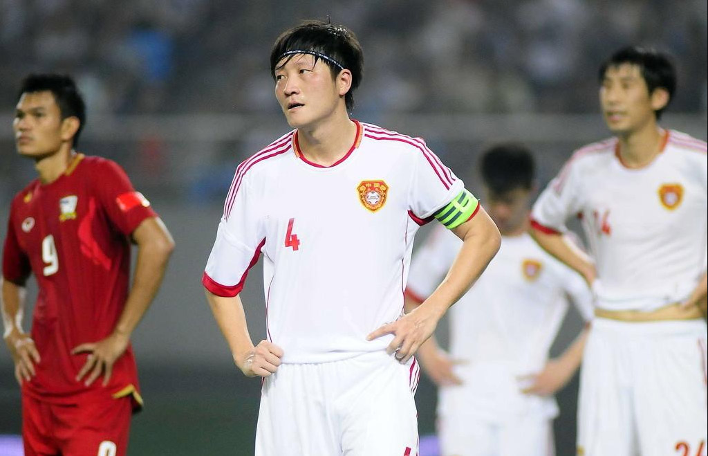 中国足球有在欧洲踢的球星吗,中国足球队赵四