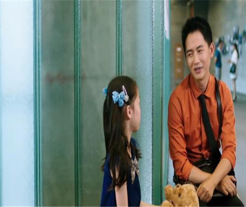 吕聿来主演的《简装男神》被一群单身女人围住了,是个什么情况?