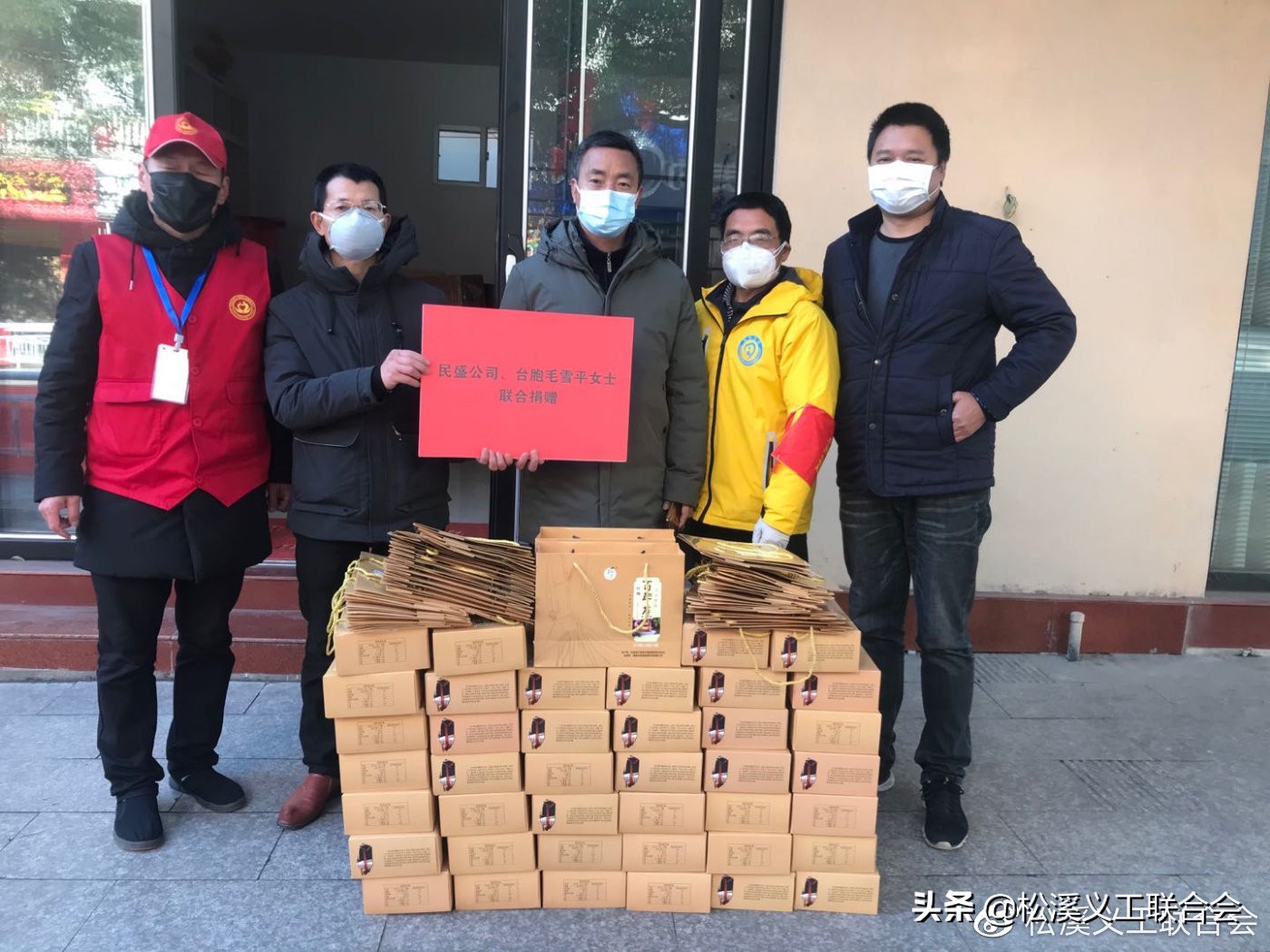 在抗击新冠肺炎疫情中表现,在疫情防控阻击战的日子里