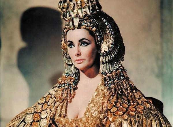 嫁了八次的好莱坞女星,美国好莱坞女星伊丽莎白照片