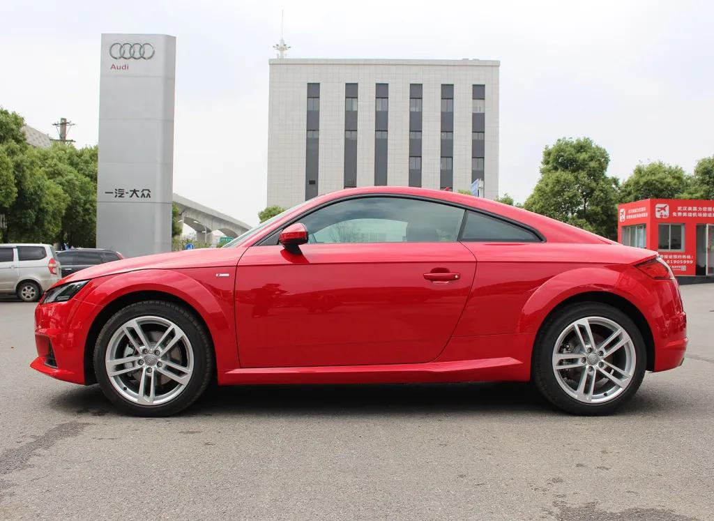 跑2-3万公里就便宜20万元！这款奥迪小跑车也太值了吧？