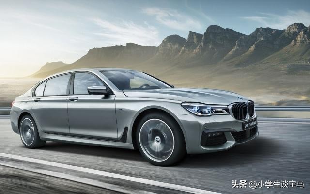 白色宝马7系和黑色宝马7系哪个贵,宝马7系优缺点分析