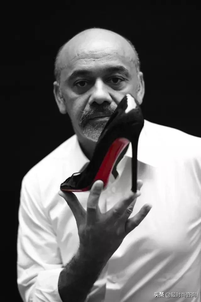 盘点5款超A高跟鞋,穿上它,腿不是腿,是塞纳河畔的春水