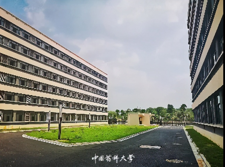 南京“最美”大学之一:占地2100余亩,走出10位院士,央视频频关注!