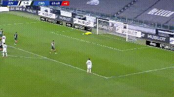 c罗进球远射视频,成功挑战c罗2.95米头球进球