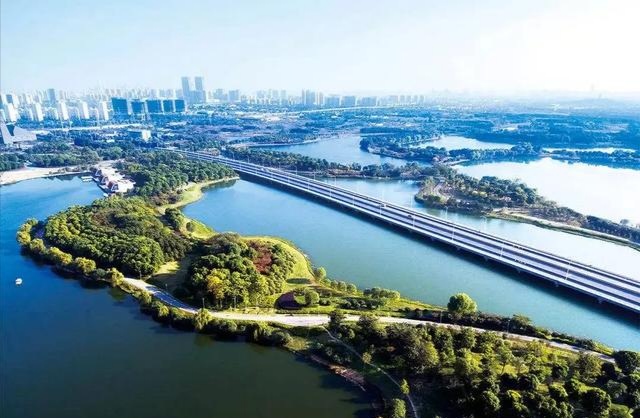 深度解析苏州市相城区中央公园板块价值——以九龙仓翠樾庭为例