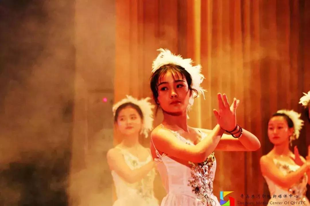 @港院姑娘|你的笑像西瓜最中间那一勺的口感,甜到我的心坎里!