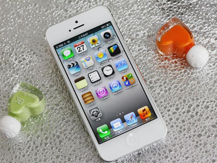 iphone每一代摄像头都有什么不同,从300万像素到800万像素