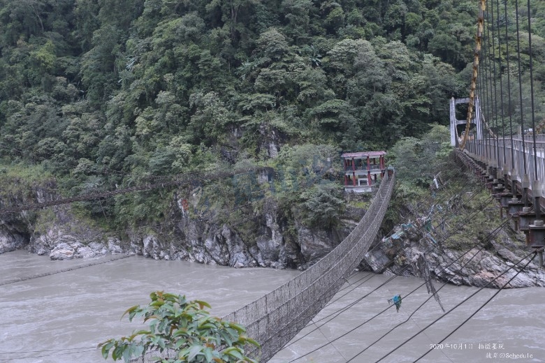 一个人的进藏之旅,一个人一台车旅游的视频