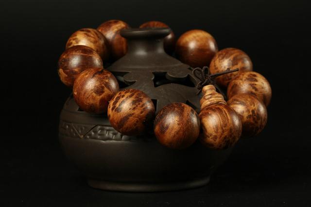 文玩手串不盘怎么存放,文玩手串盘坏了怎么处理