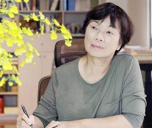 龙应台作家,作家龙应台简介