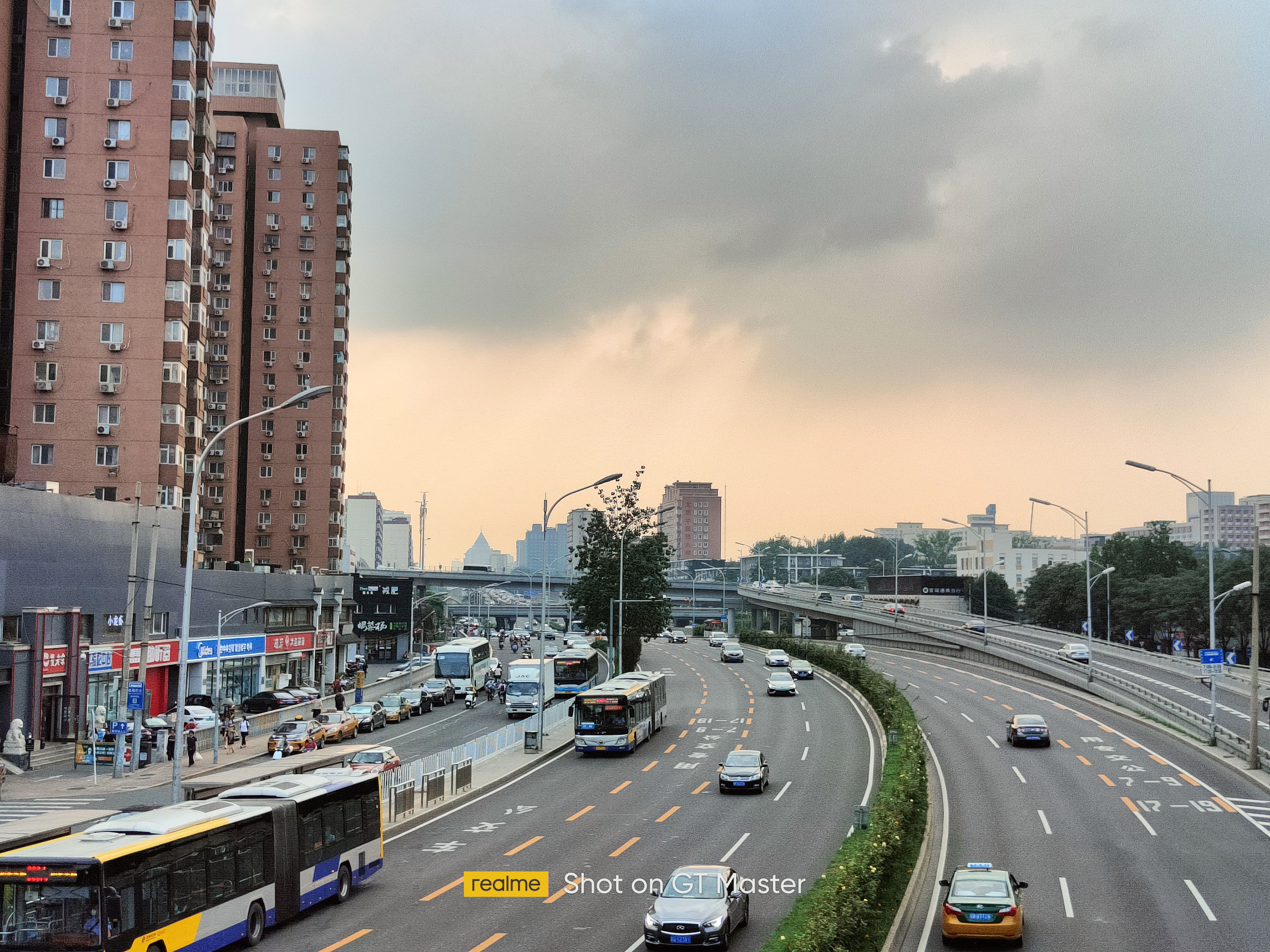 realme真我gt大师版白色开箱,realme真我gt大师探索版测评