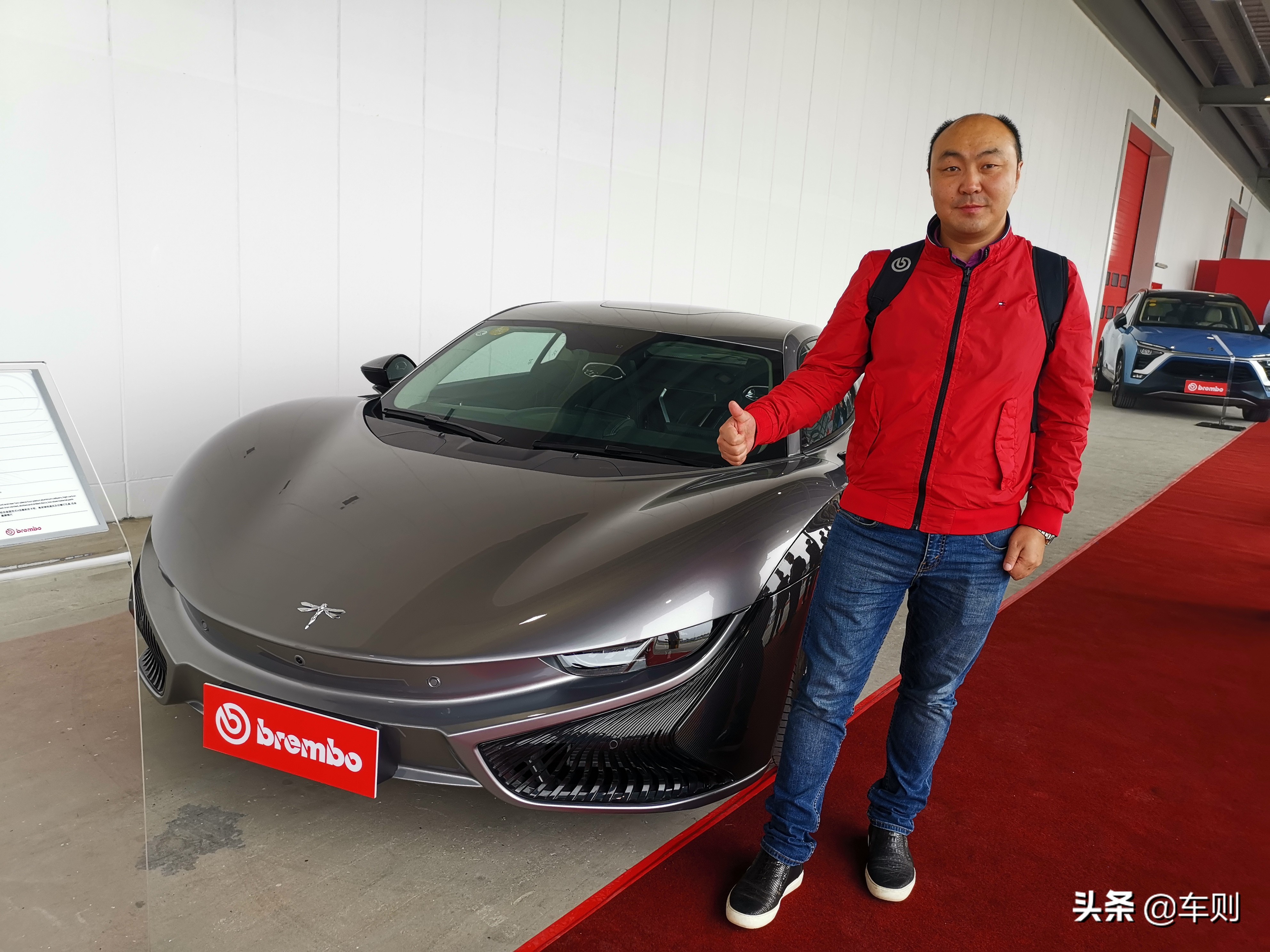 新款特斯拉modely布雷博brembo,布雷博brembo和brembo有什么区别