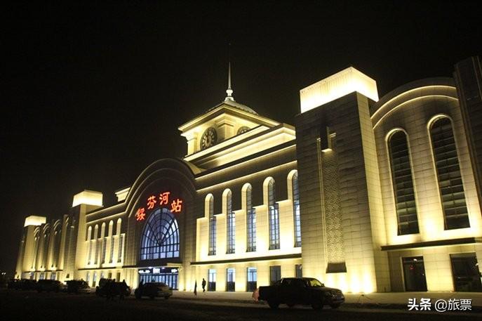 美丽的边陲小城绥芬河,绥芬河一座风光秀丽的边境山城