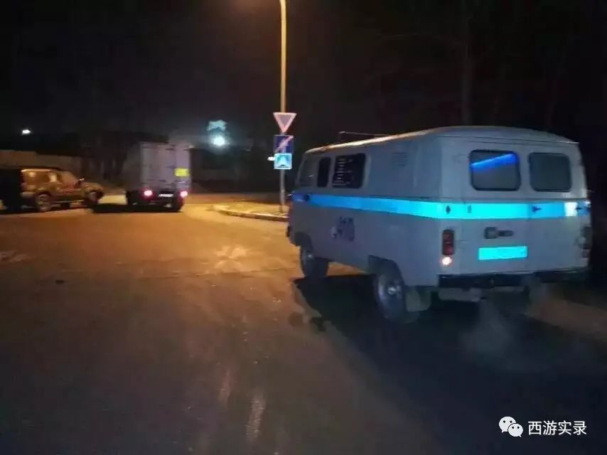 第一次坐警车去上班,第一次坐交警警车视频