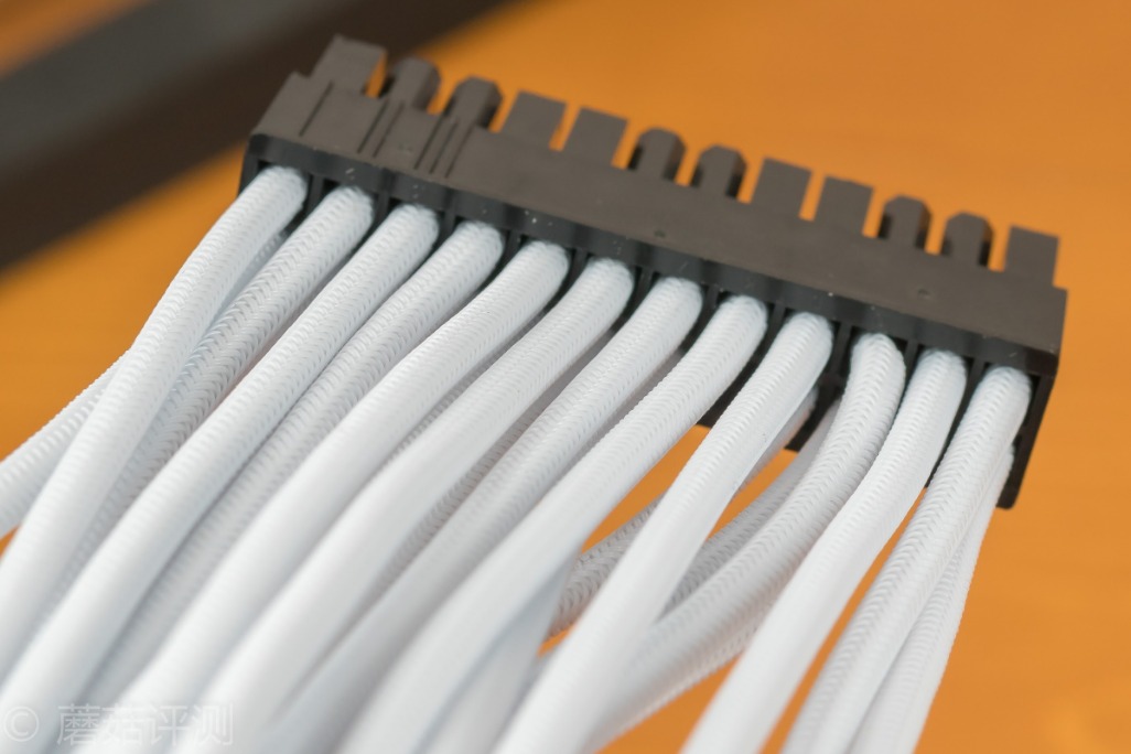 电源模组装机走线,全模组电源电脑装机走线教程