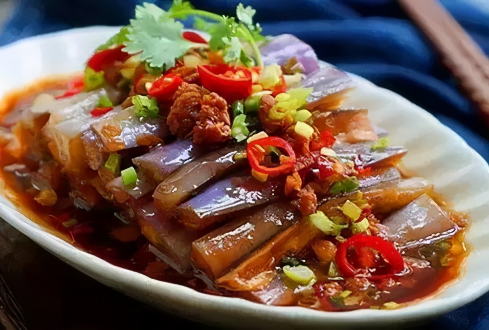 蒸茄子要不要刮皮,蒸茄子是冷水蒸还是开水蒸