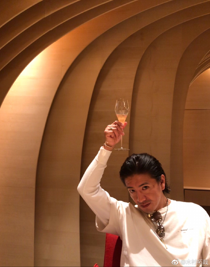 这个征服两位亚洲天王的一代歌姬,到底有什么魅力?