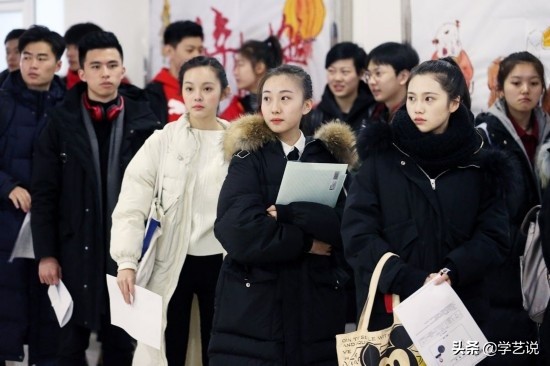 艺考生真诚的自我介绍,有趣的艺考生自我介绍