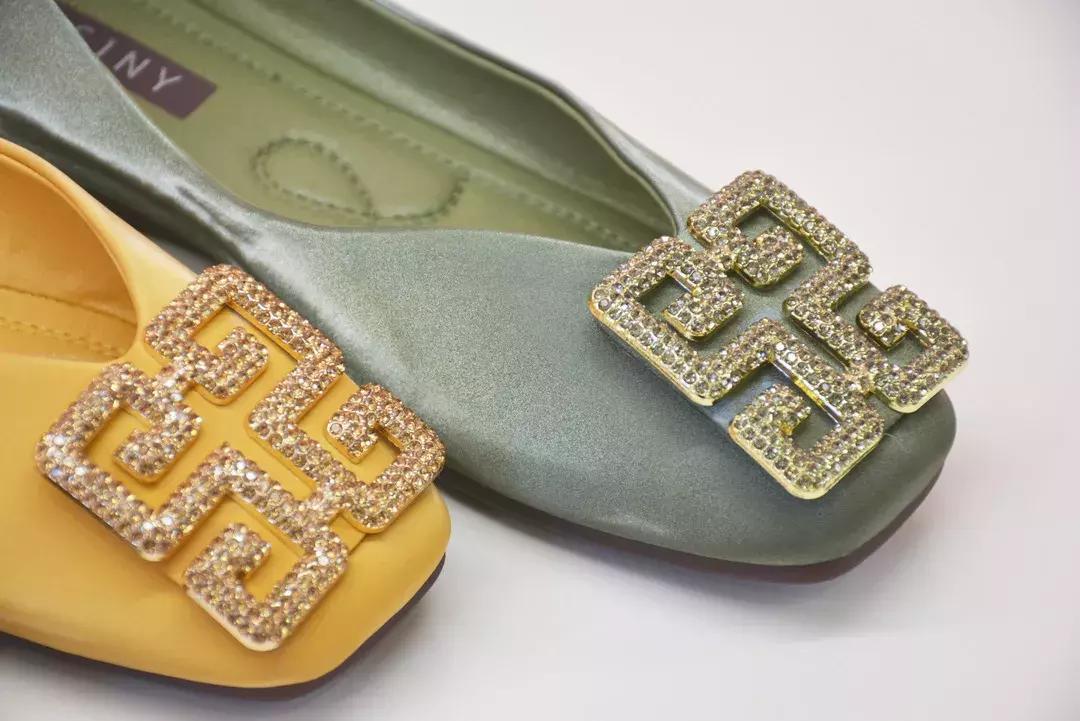 卓诗尼女鞋导购,爆款女鞋卓诗尼