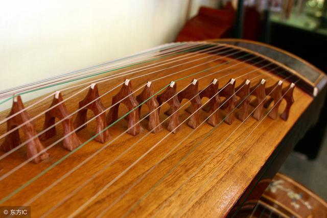 弹古筝不看指法随便弹可以吗,弹古筝怎么可以弹得更快