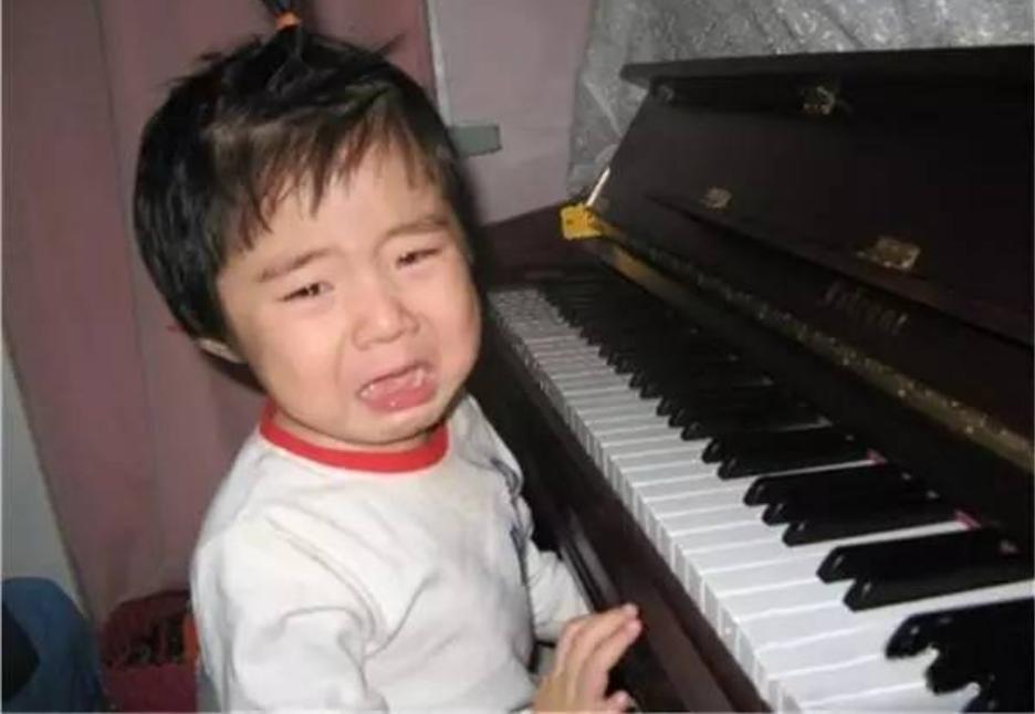 孩子哭闹哄不好,孩子喜欢无故哭闹哄不好怎么教育