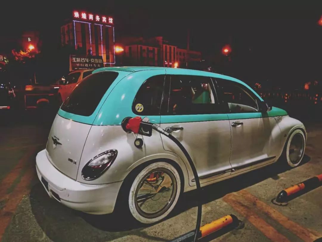 如此冷门的克莱斯勒PT漫步者改出满满复古味道,将复古进行到底