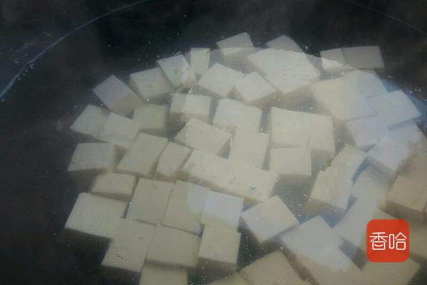 黄体酮是让姨妈量增多的吗,吃什么黄体酮会帮助来月经