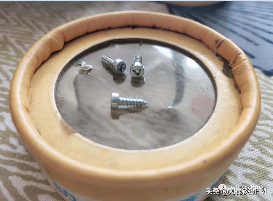 拆解小米插板,小米插座拆解评测