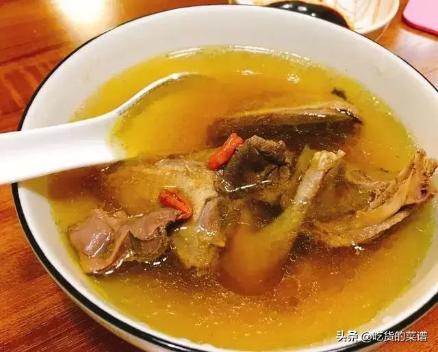 鸽子汤怎么炖着营养又美味,鸽子汤怎样做既好吃又有营养